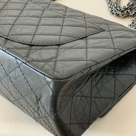 AUTHENTIC Chanel 2.55 Reissue 226 - Picture 11 of 12